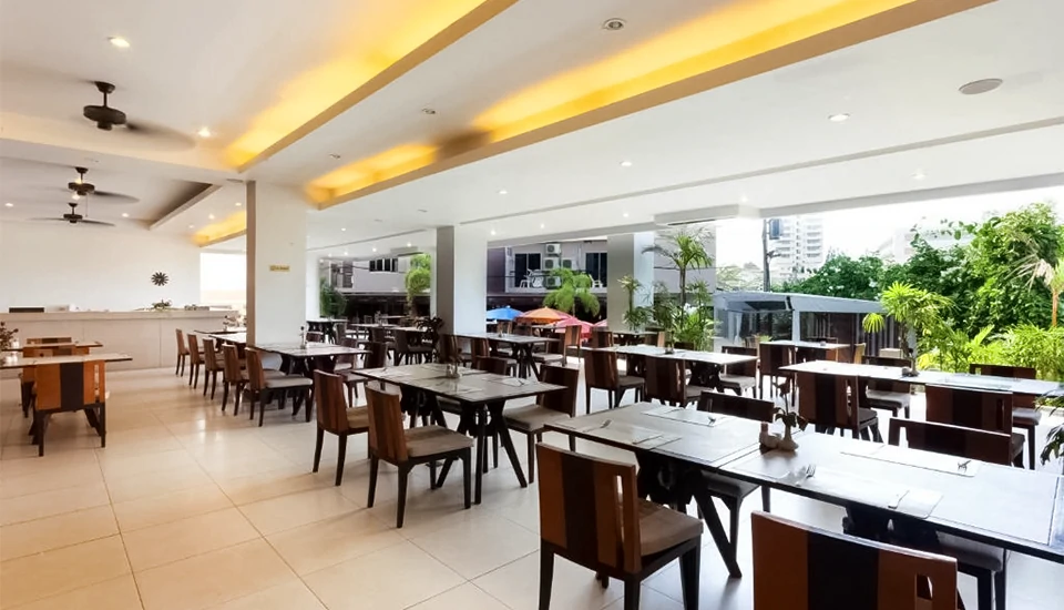 هتل آنداکیرا پوکت